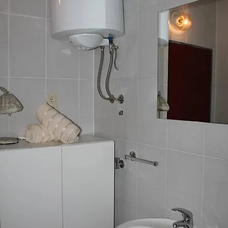 Entire With A Swimming Pool For 12 In Marusici (Split-Dalmatia)