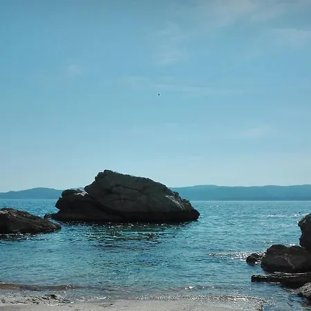 Entire With A Swimming Pool For 12 In Marusici